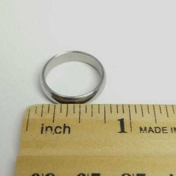 Vintage Plain Silver Tone Band, Minimal Simple Ring, Stacking, Small Size - Picture 3 of 4